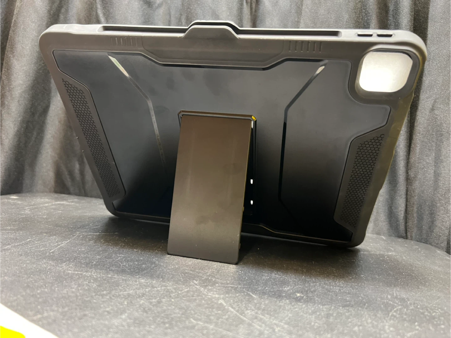 SOKE Drop Protection iPad Case with Stand - Black - photo 2