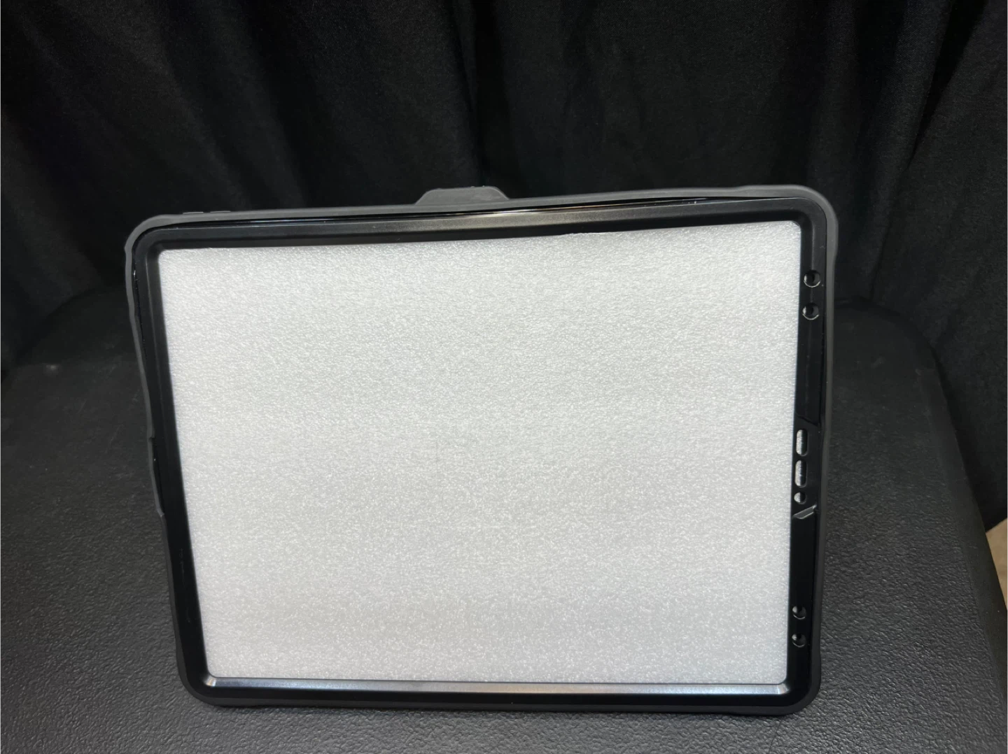SOKE Drop Protection iPad Case with Stand - Black - photo 4