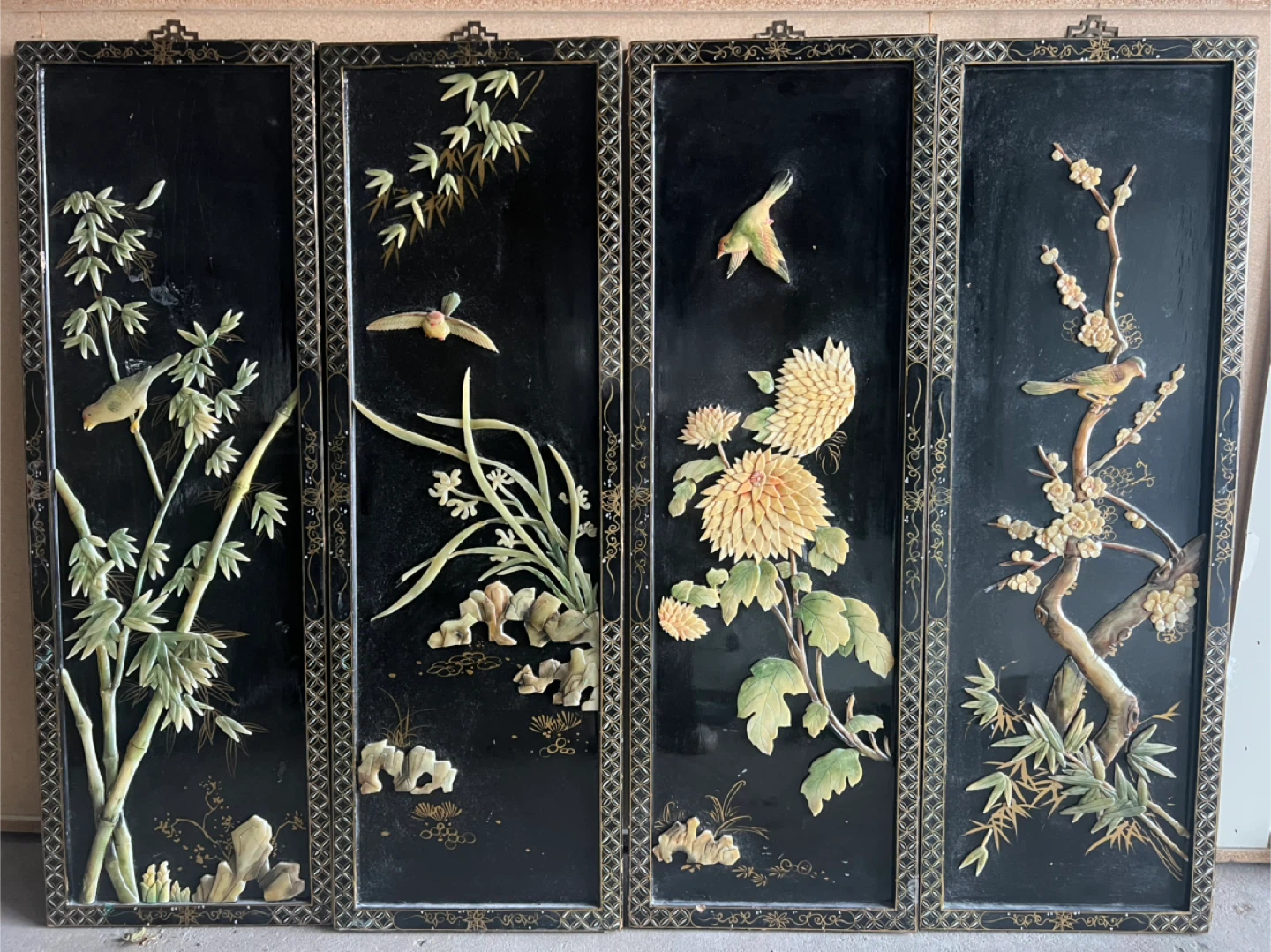 Vintage 4-Panel Decorative Wall Screen