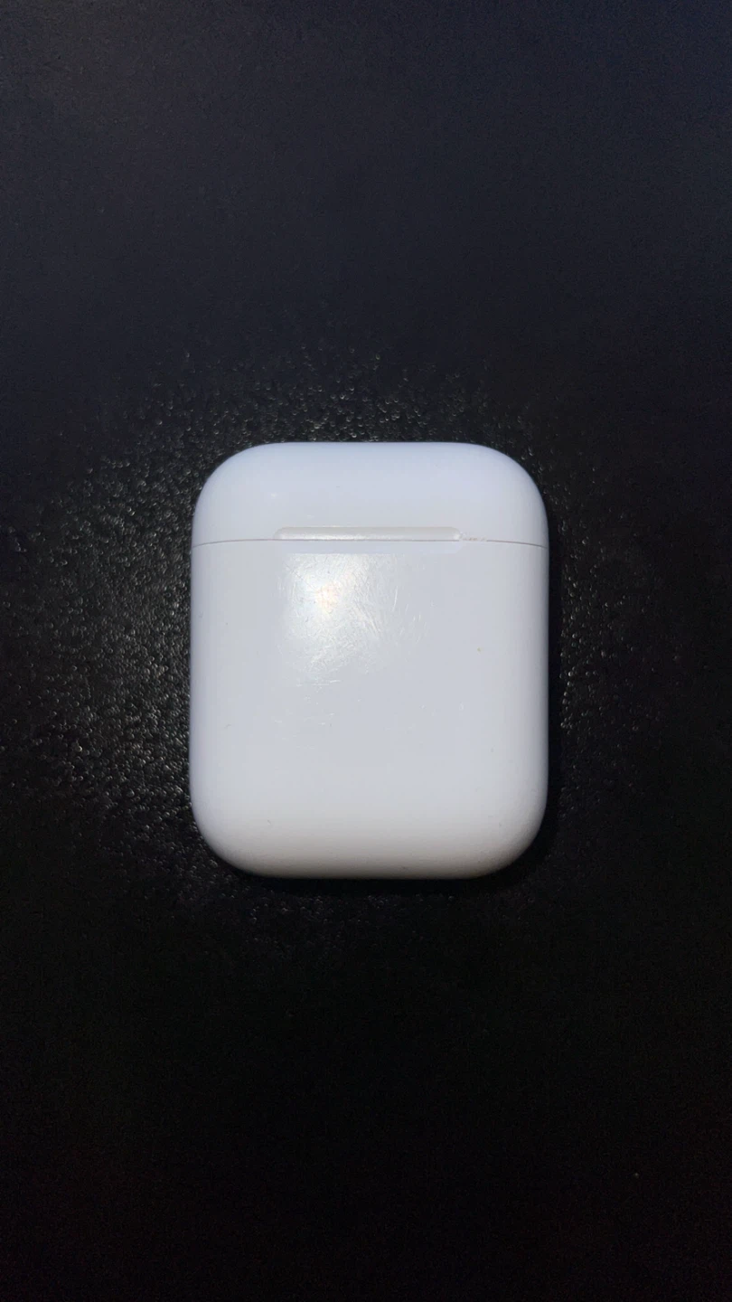 Apple AirPods Charging Case gen 1 - photo 2