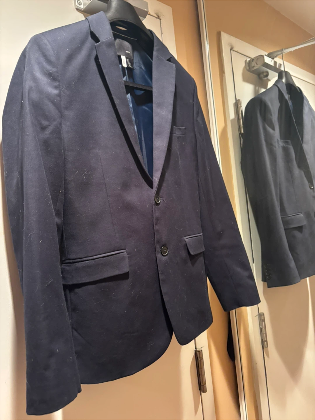 H&M Men's Navy Blue Slimfit Blazer, size 46 - photo 2