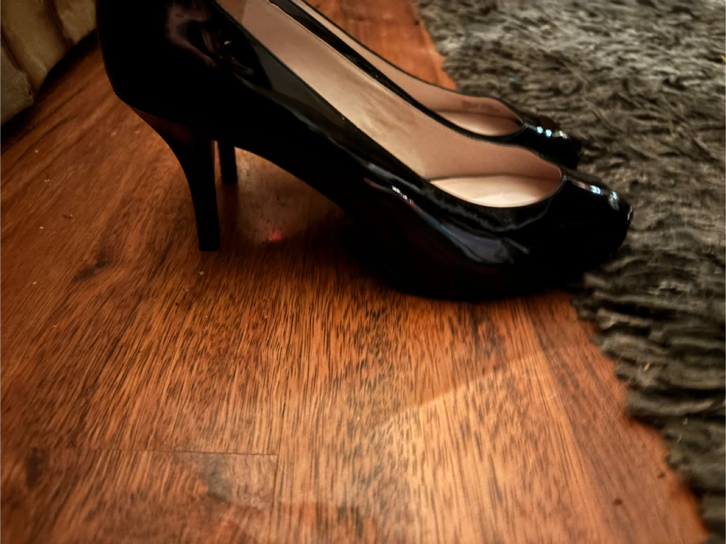 Michael Kors Black Patent Peep Toe Heels, size 7 - photo 2