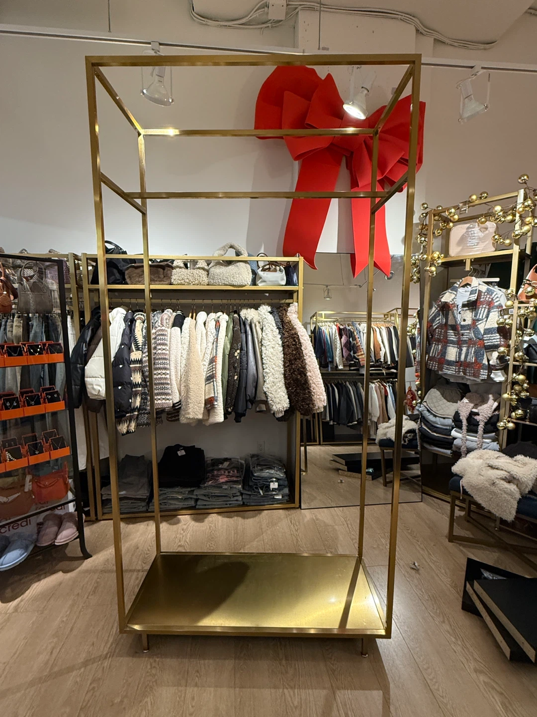 Gold Metal Garment Rack - photo 3