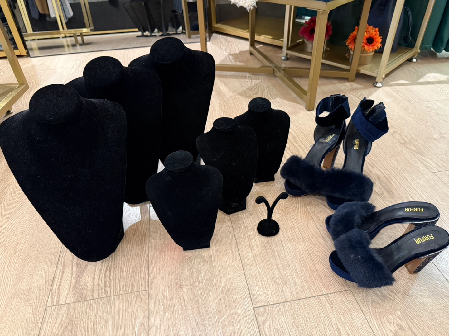 Black Velvet Necklace Displays