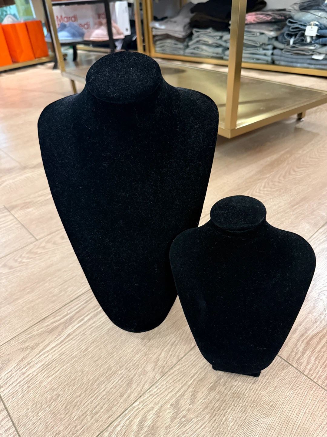 Black Velvet Necklace Displays - photo 3