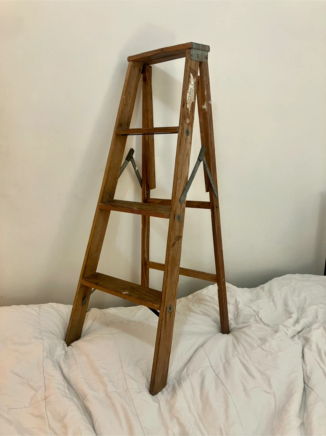 4’ Wooden Ladder - Works Well