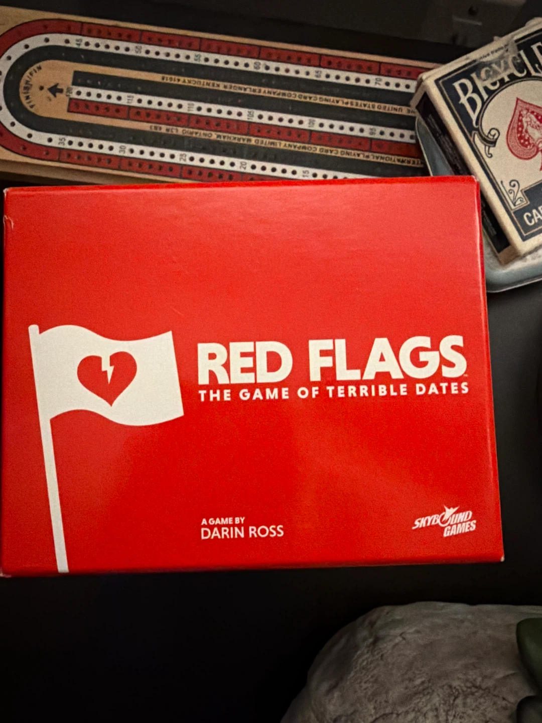 Red Flags: The Game of Terrible Dates Card Game - photo 2