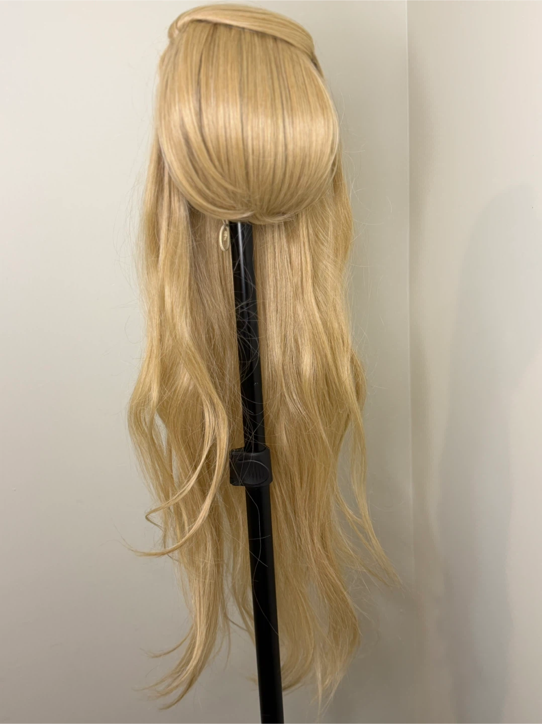 Long Blonde Clip-In / Half Wig – Volume & Length