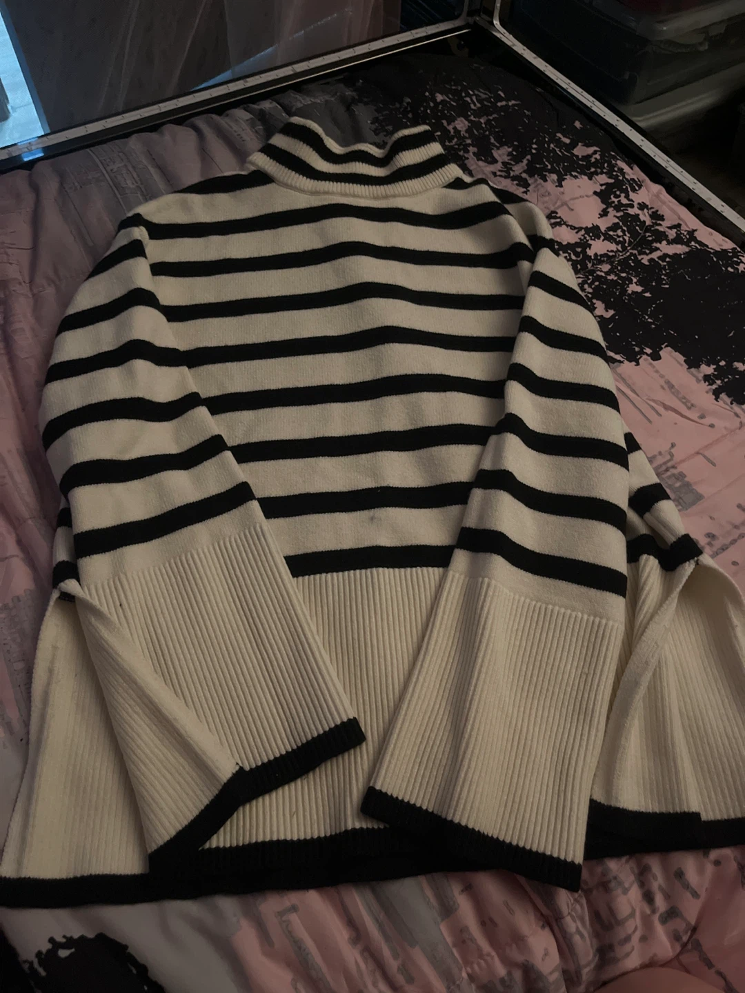Zesica Striped Mock Neck Sweater - photo 2