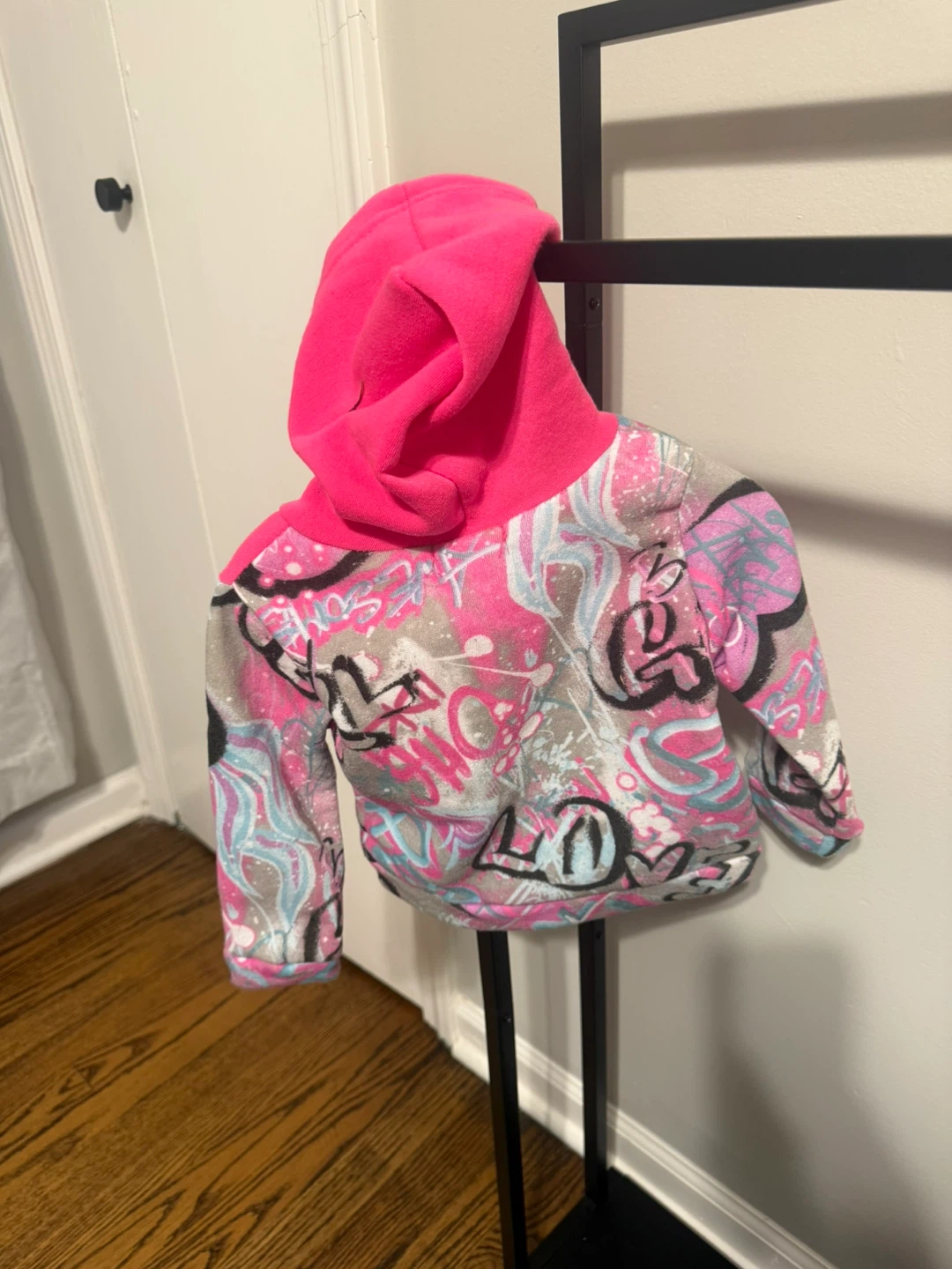 Girls' Pink Graphic Hoodie Size 6/9M - photo 3