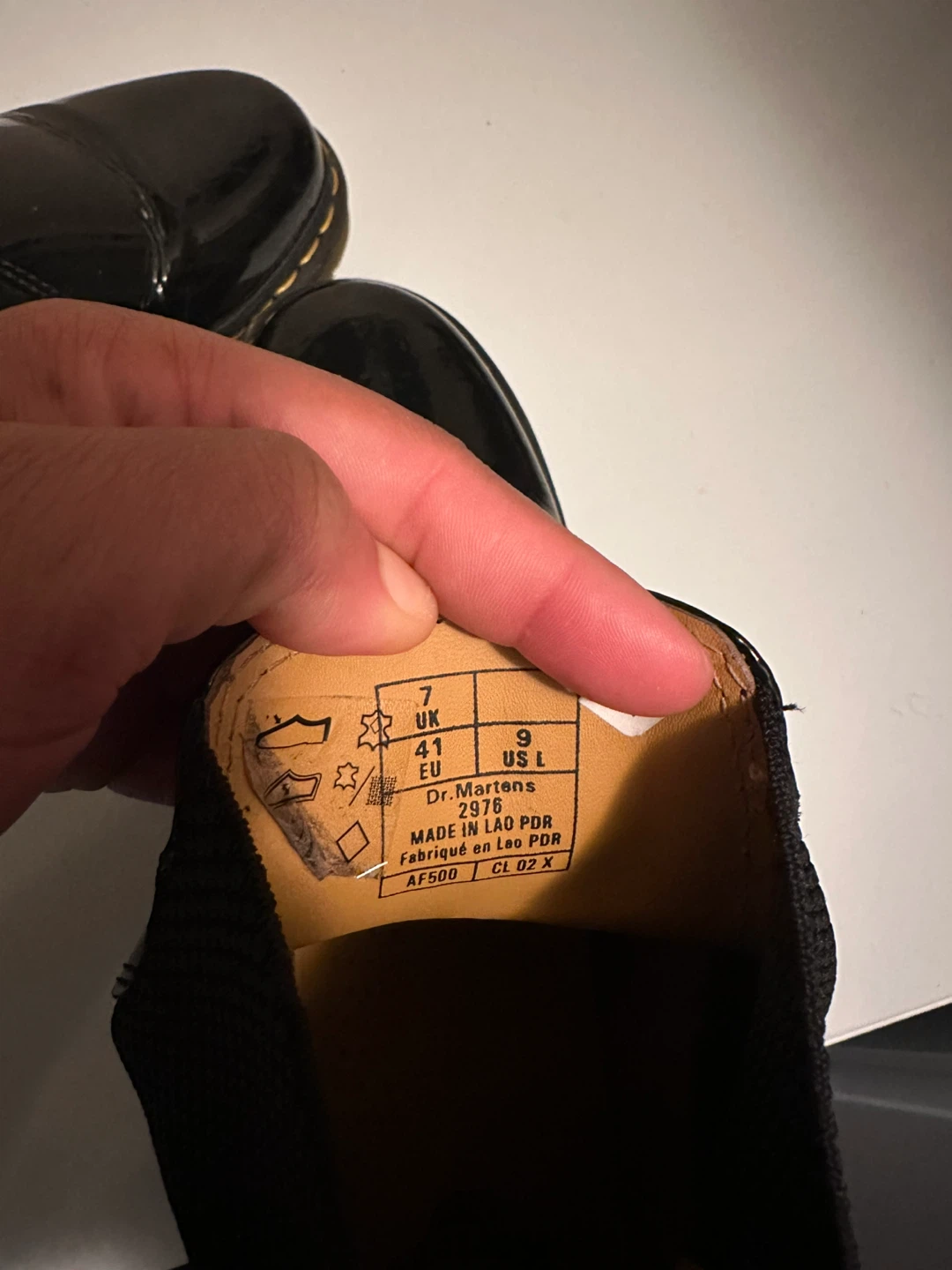 Dr. Martens 2976 Chelsea Boots - Black Patent Leather - photo 2