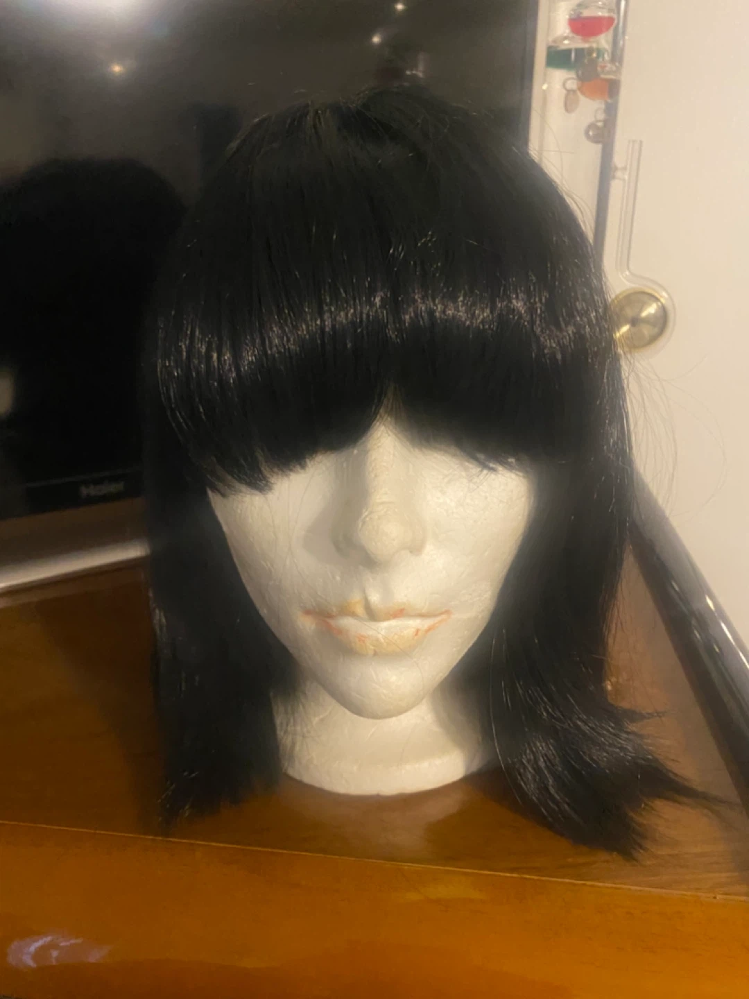 Black Bob Wig with Bangs - photo 4