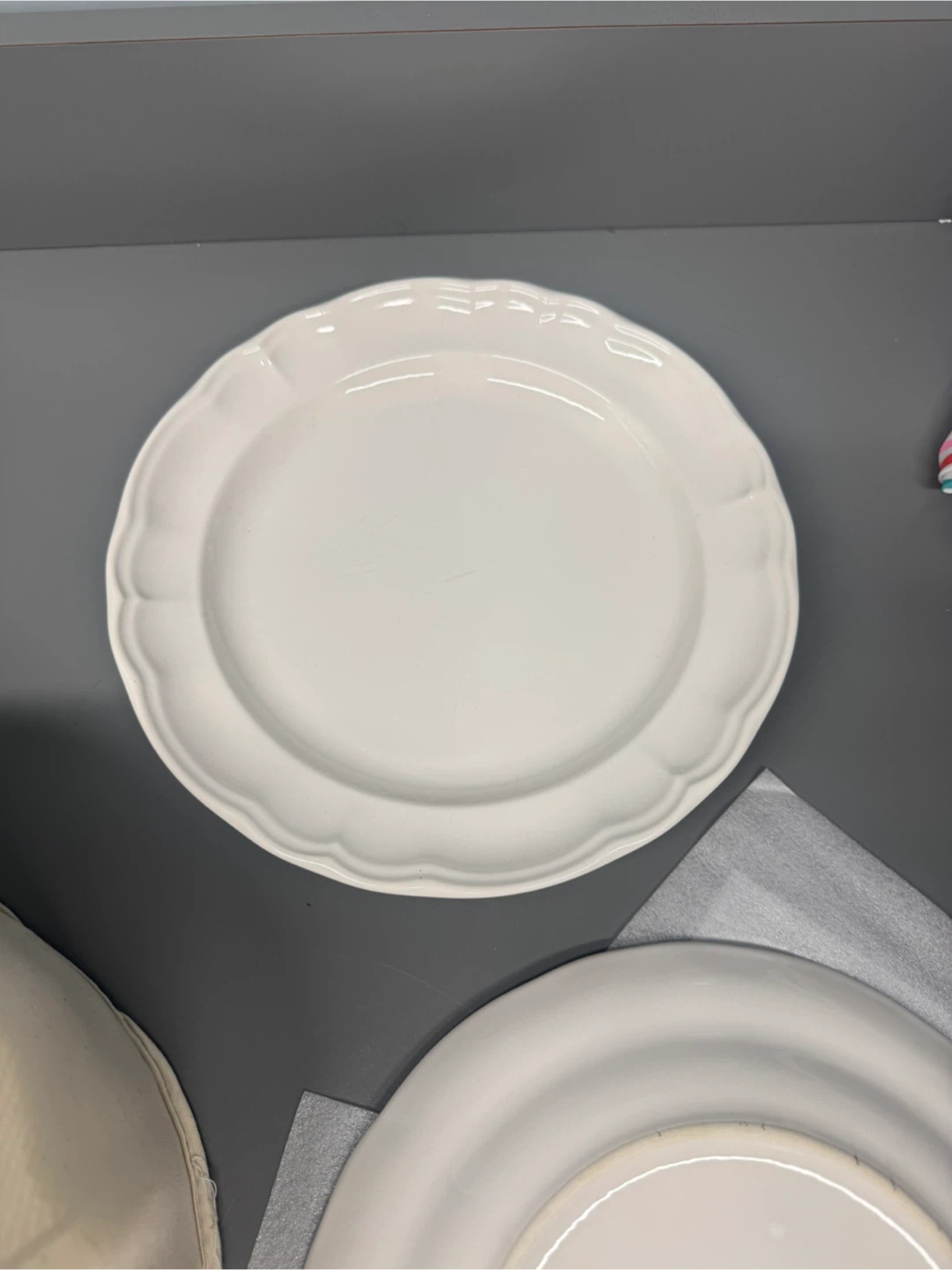 Pfaltzgraff White Scalloped Edge Dinner Plates - Set of 9 - photo 3