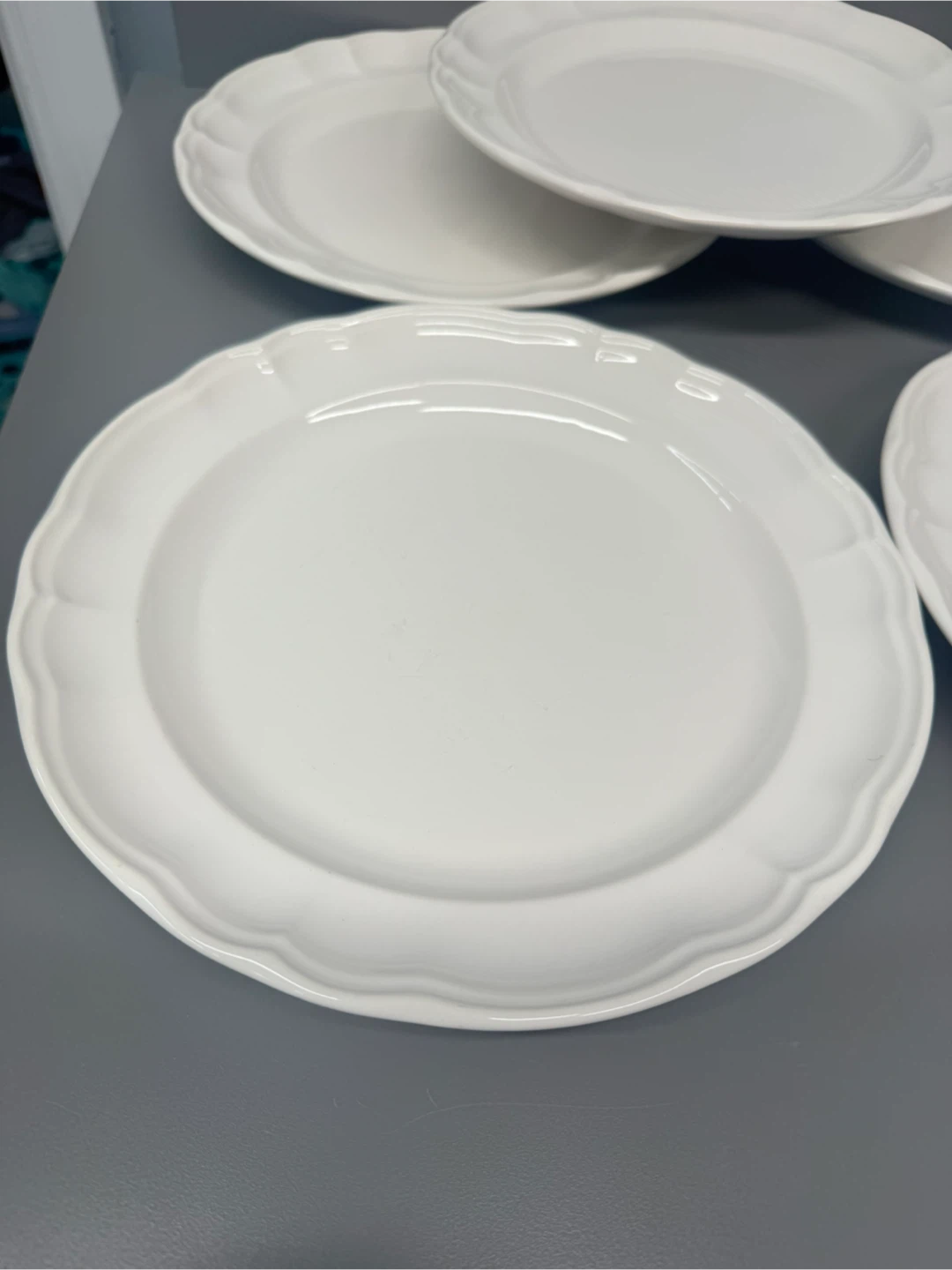 Pfaltzgraff White Scalloped Edge Dinner Plates - Set of 9 - photo 4