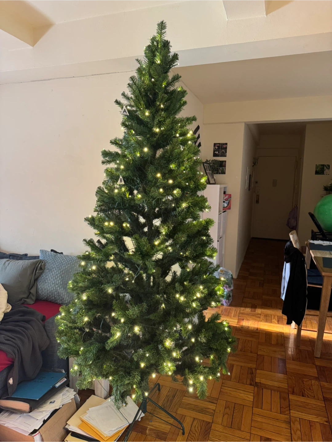 Wondershop Alberta Spruce Lit Tree - 7.5' Tall - photo 2