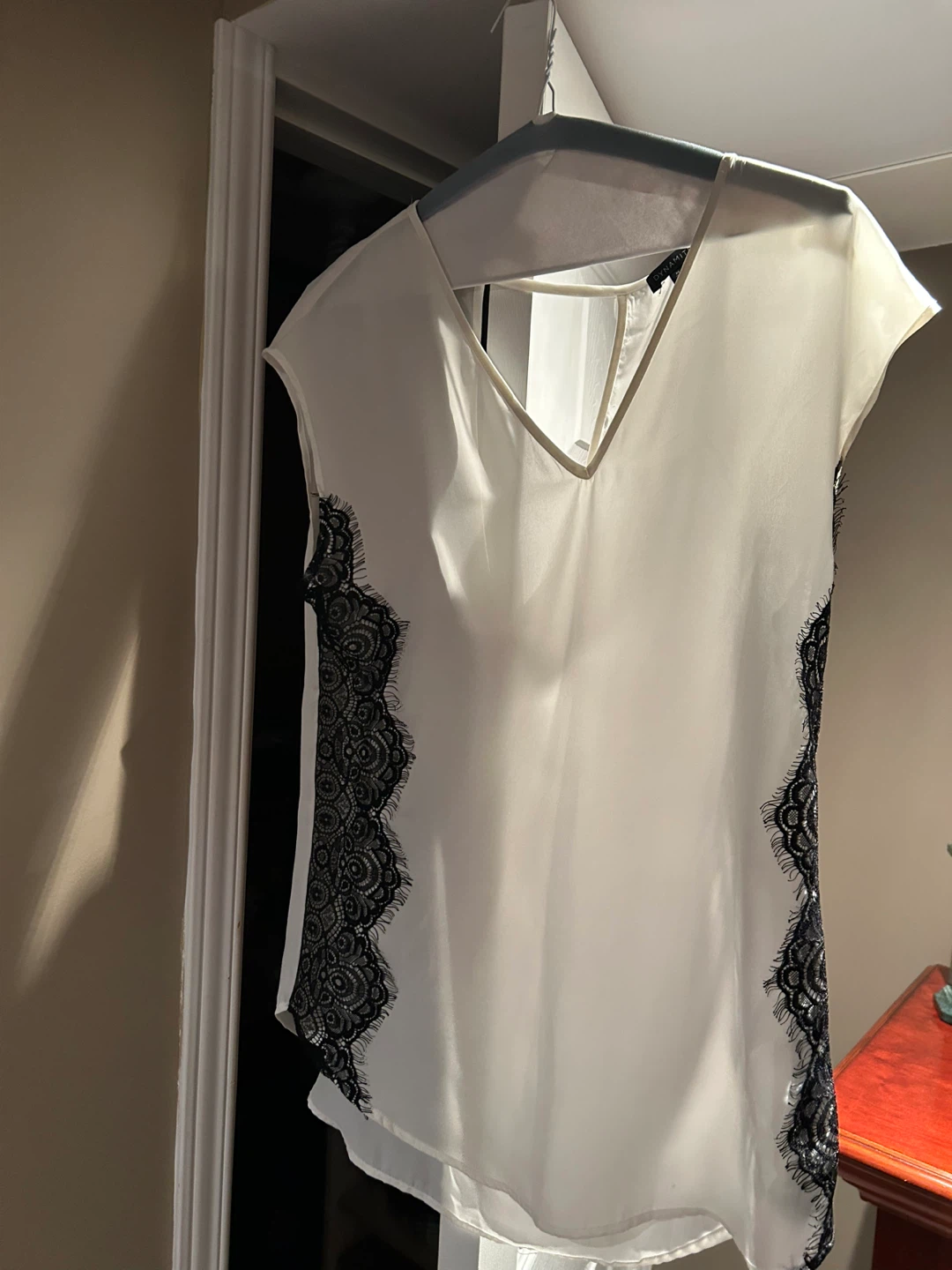 BNWOT Dynamite White Lace Trim Sleeveless Top
