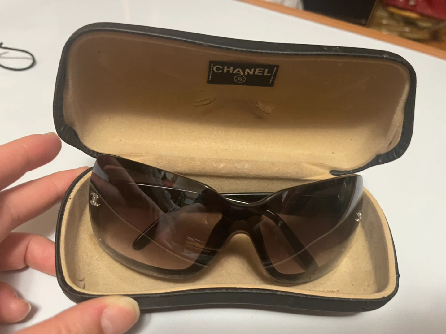 Chanel Sunglasses with Case - photo 2