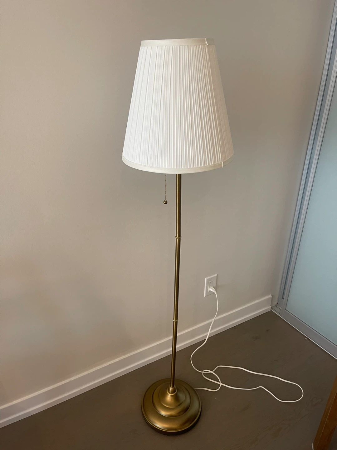 IKEA Floor Lamp (tall) - photo 4