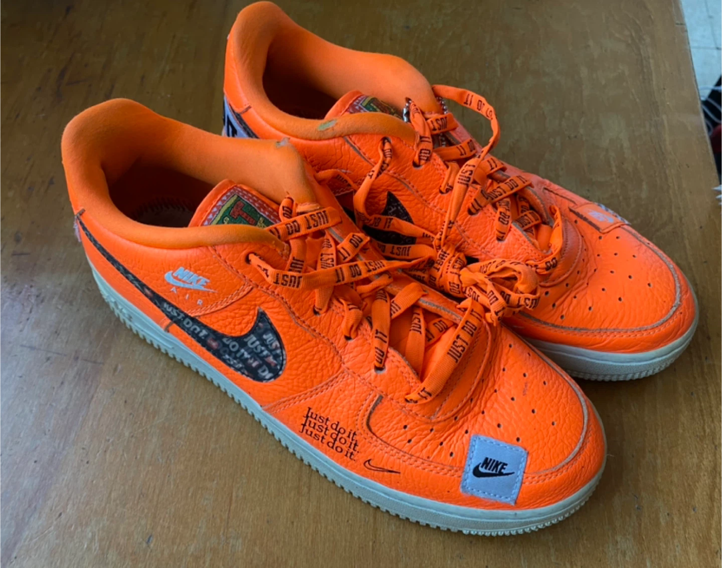Nike Air Force 1 Just Do It Boy Size 7Y AO3977-800 2018 Orange