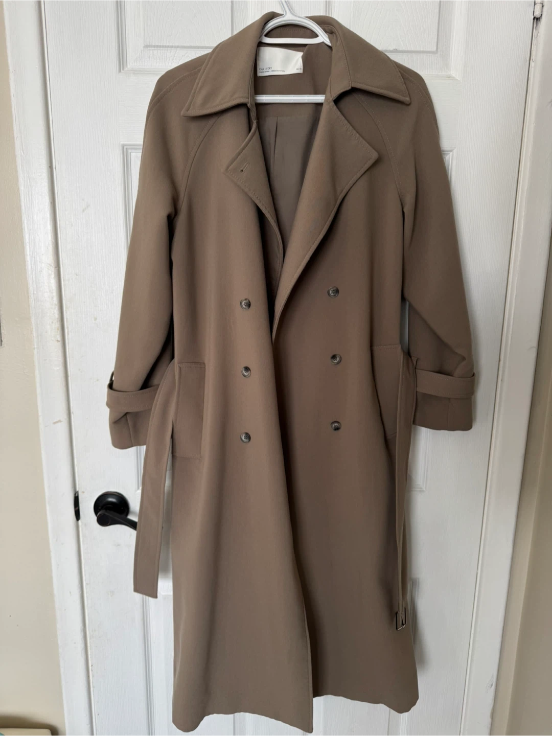 Taupe Trench Coat oak and fort