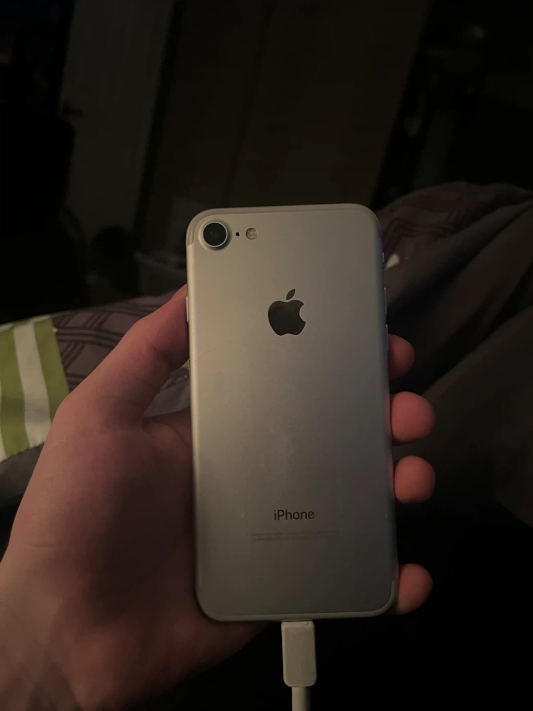 Apple iPhone 7 - 32GB - Silver