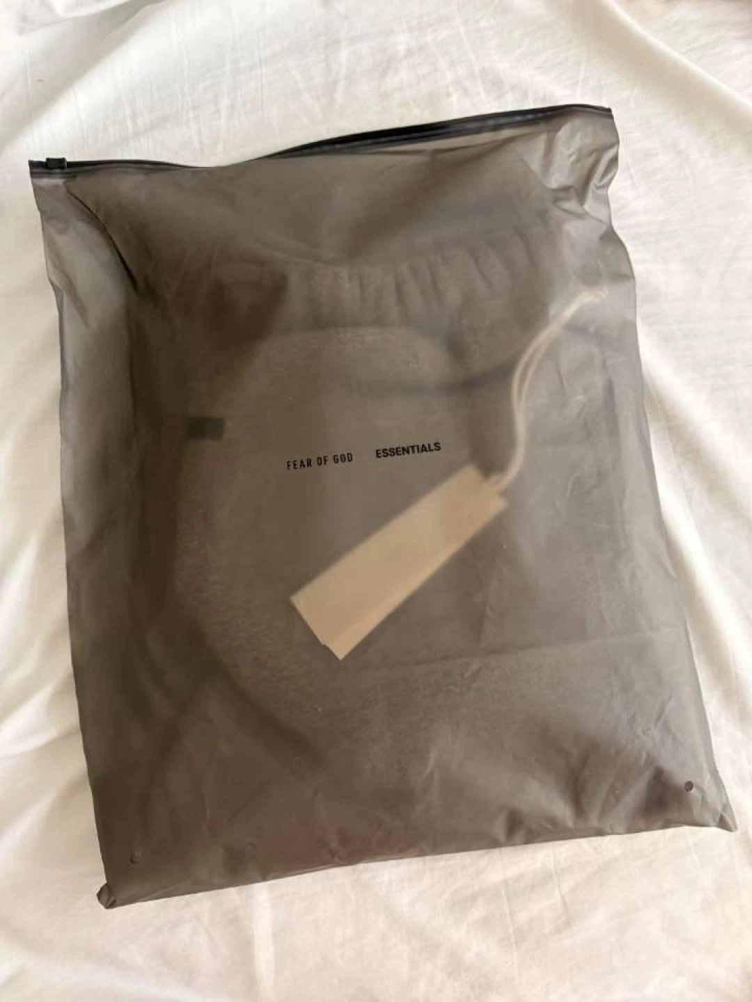 Essential hoodie - photo 5