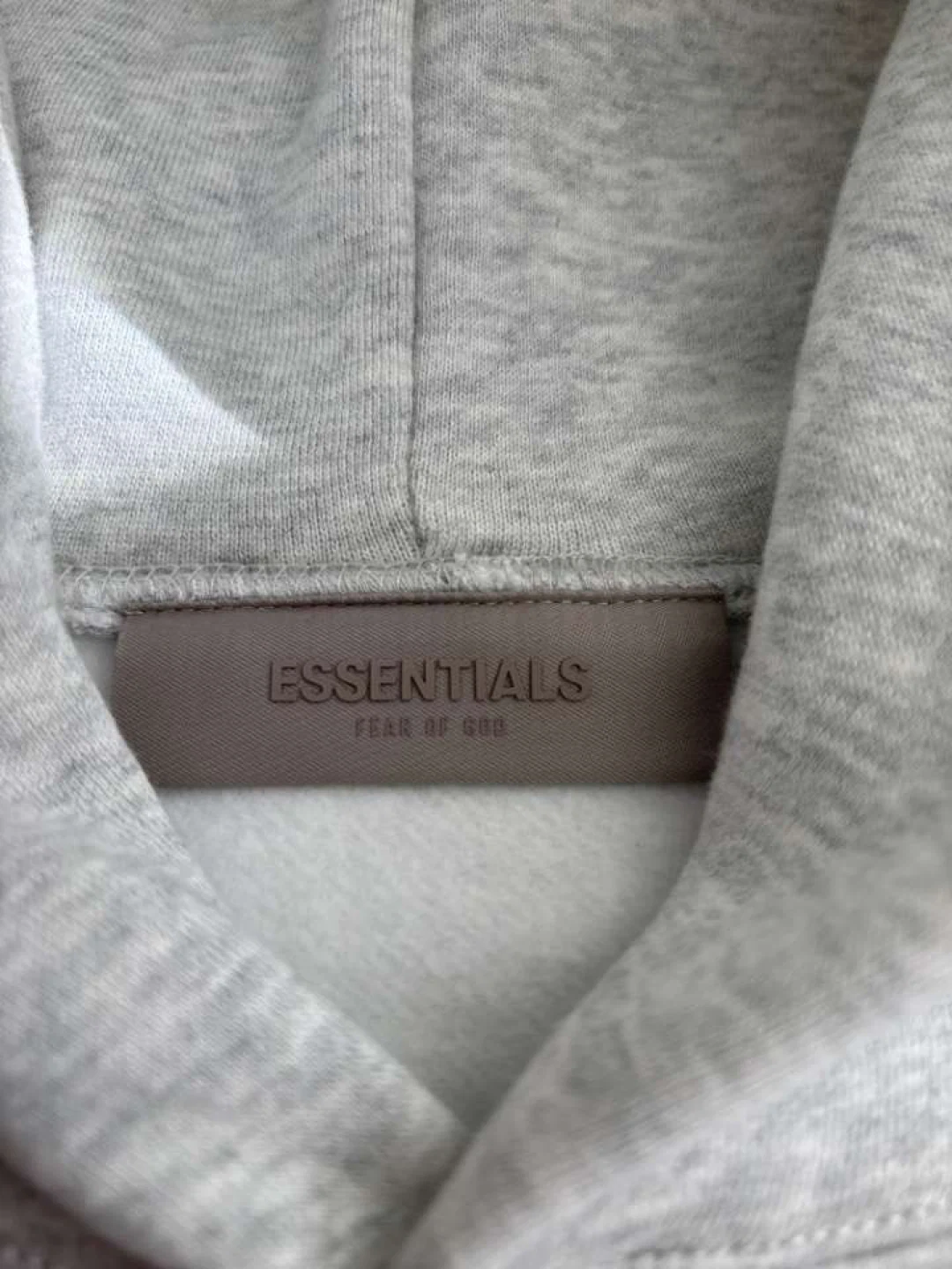 Essential hoodie - photo 4