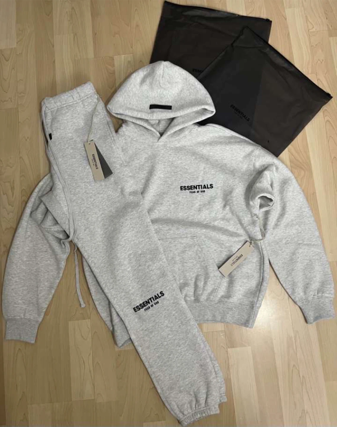 Essential hoodie