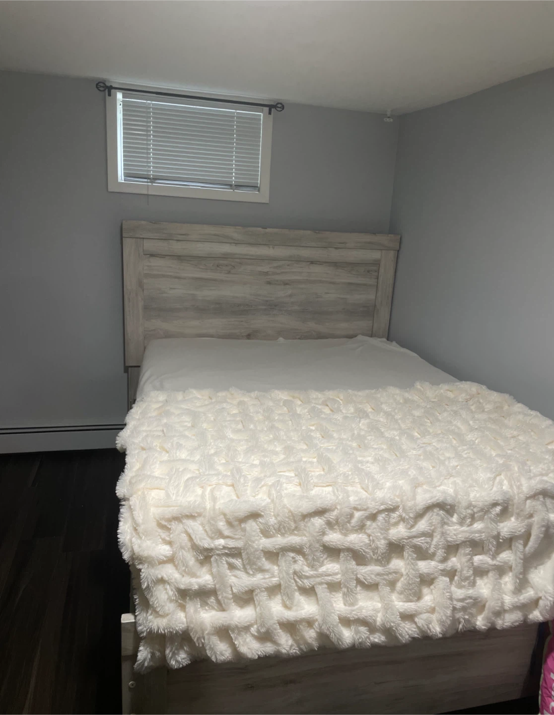 White Rustic Wood Full Size Bed Frame with Headboard