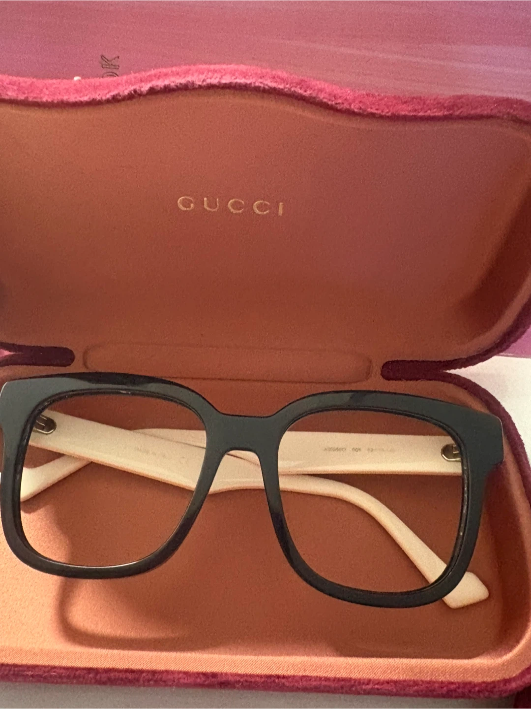 Monture Gucci avec étui et sac - photo 2