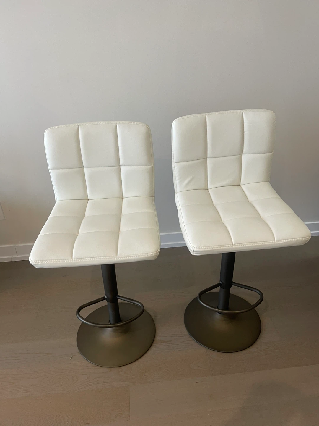 Set of 2x adjustable leather bar stools - photo 4