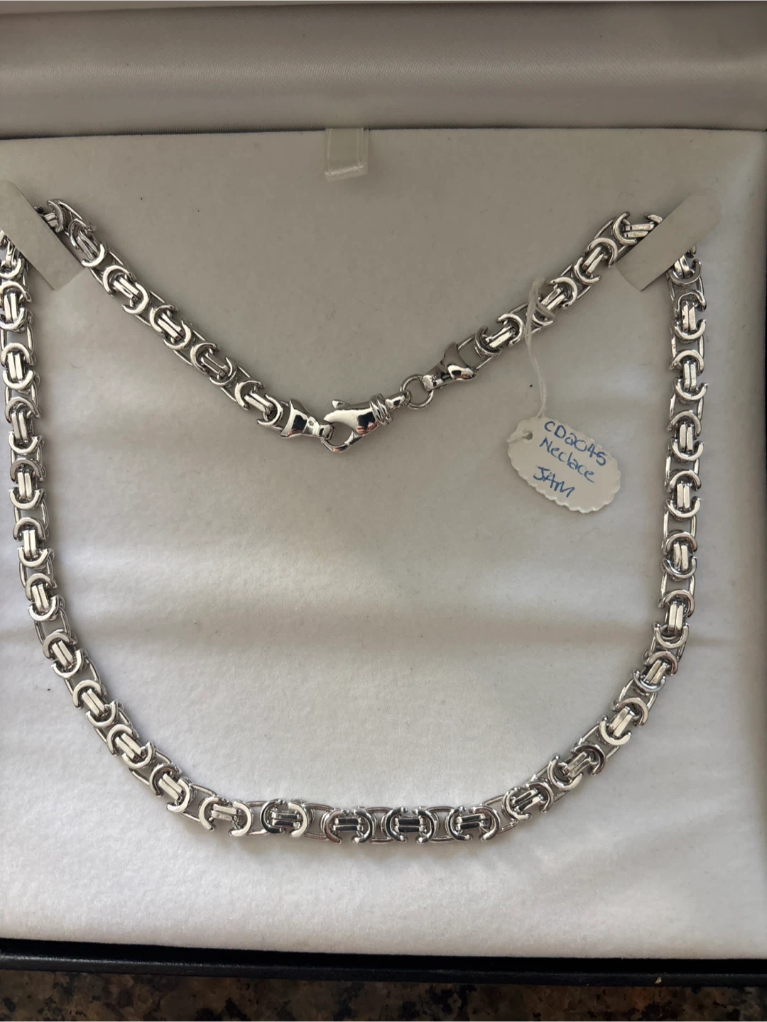 New Silver Chanel Style Necklace in Box - photo 2