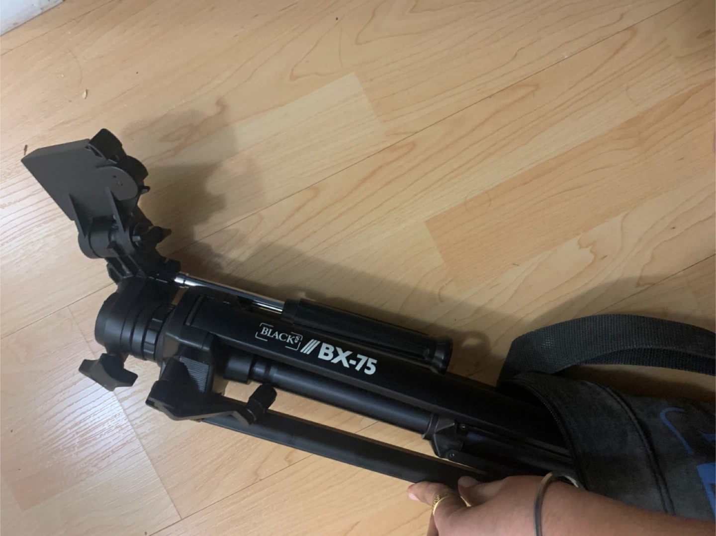 Black BX-75 Tripod for Camera 60 inches with Bag - photo 2