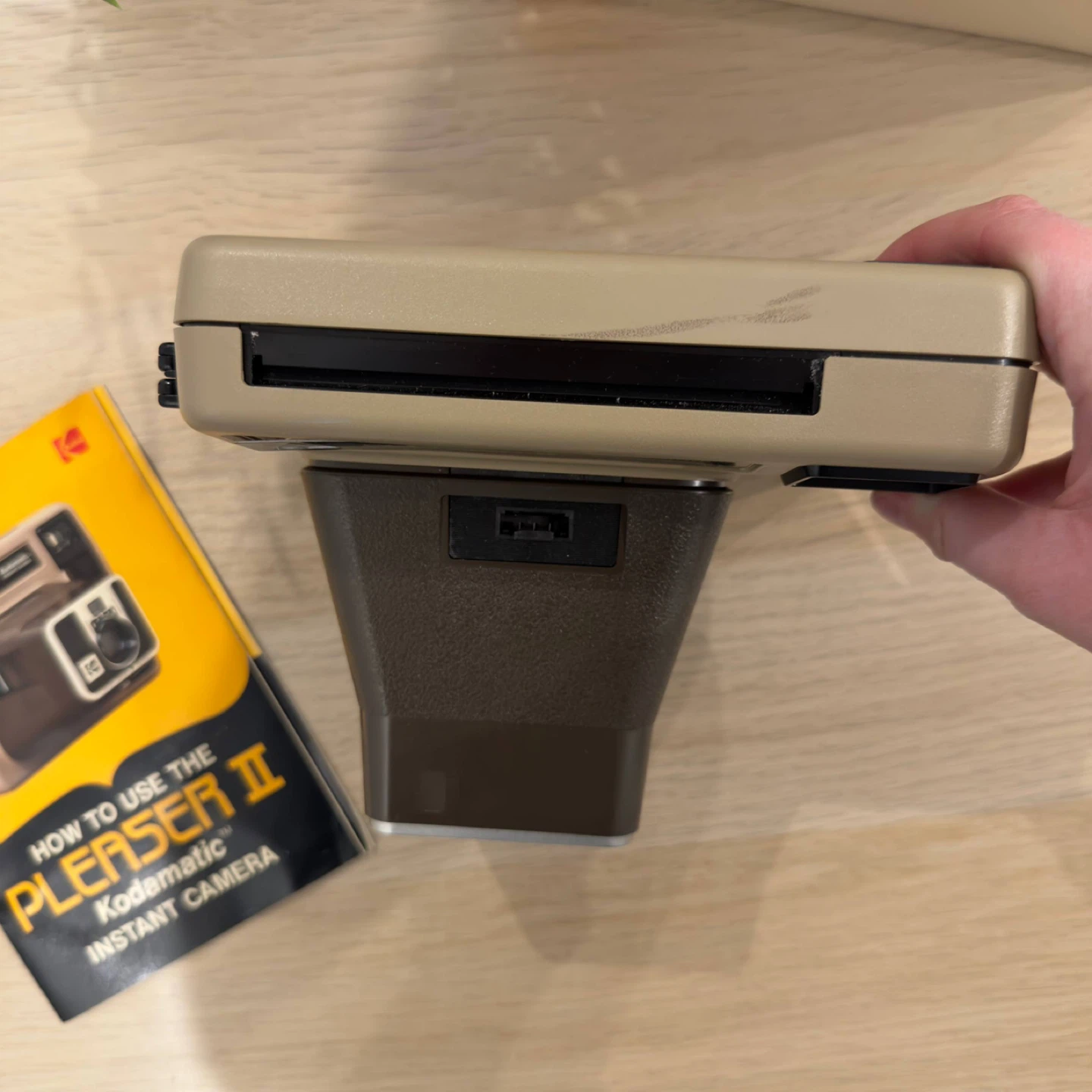 Kodak Pleaser II Kodamatic Instant Camera - photo 3