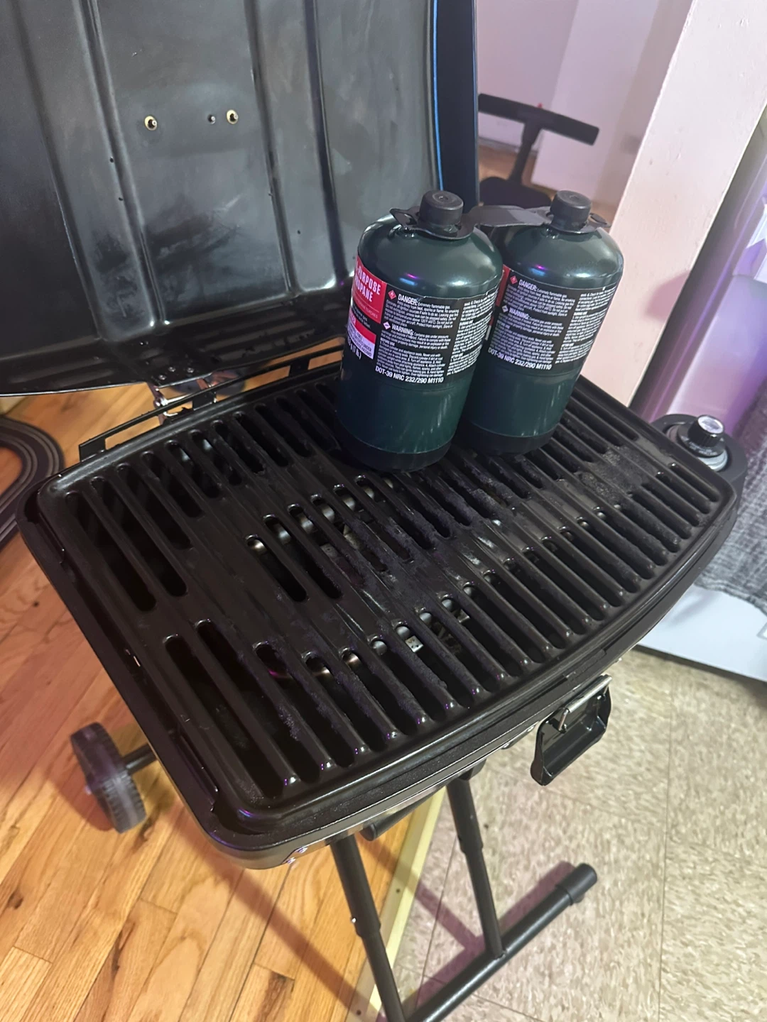 Coleman RoadTrip Portable Propane Grill - photo 2