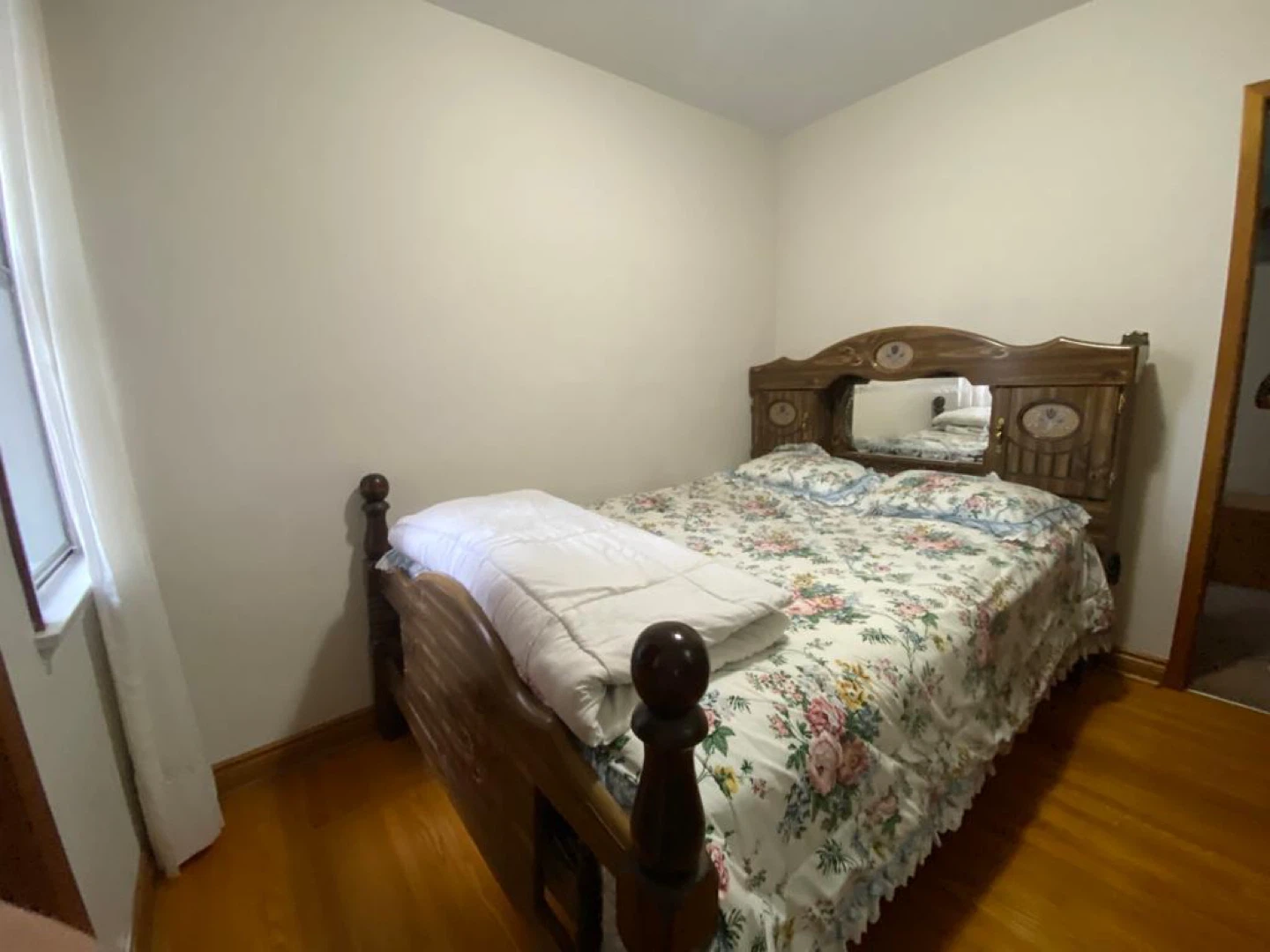 Rooms or basement for rent