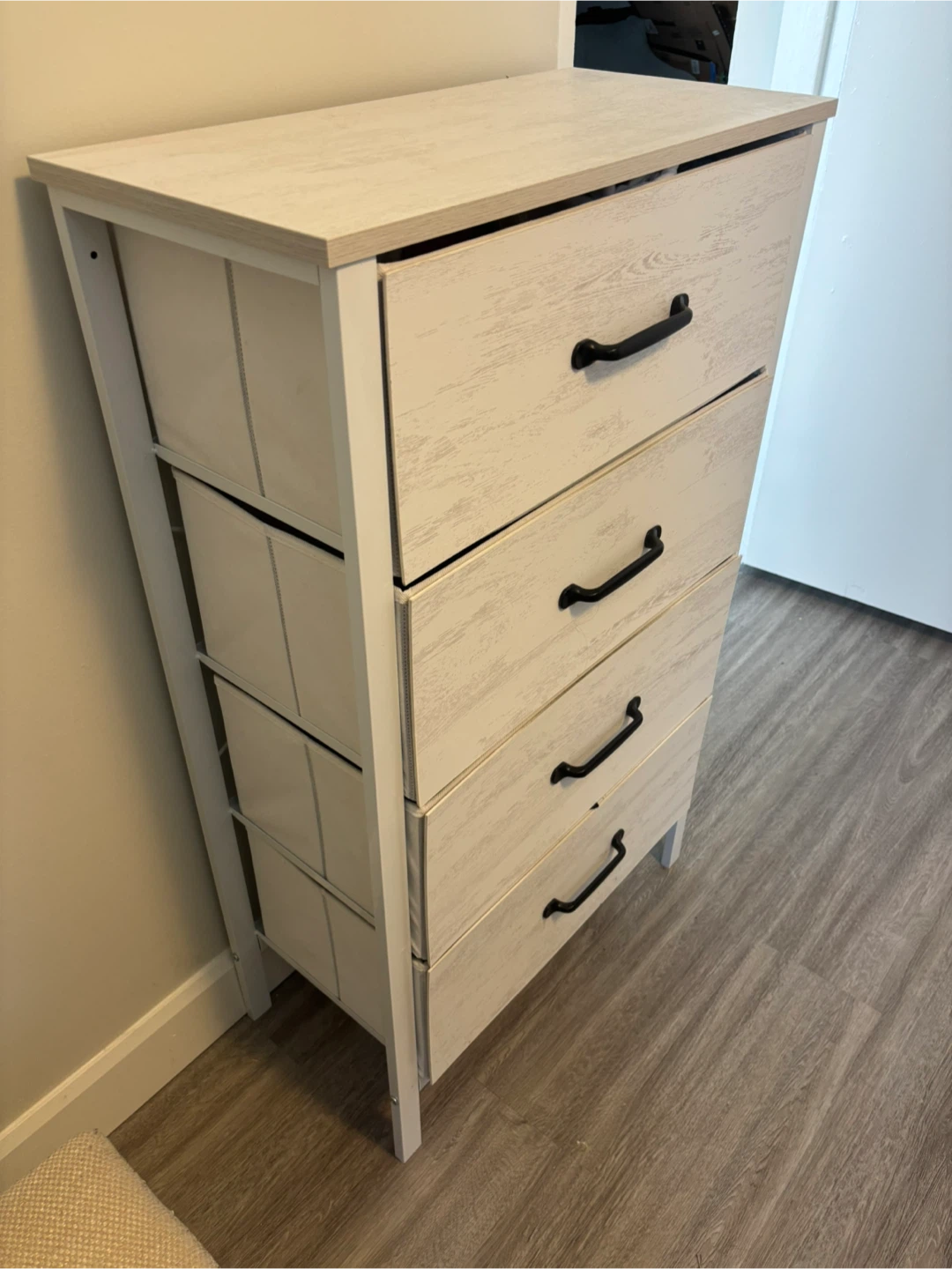 White dresser - photo 2
