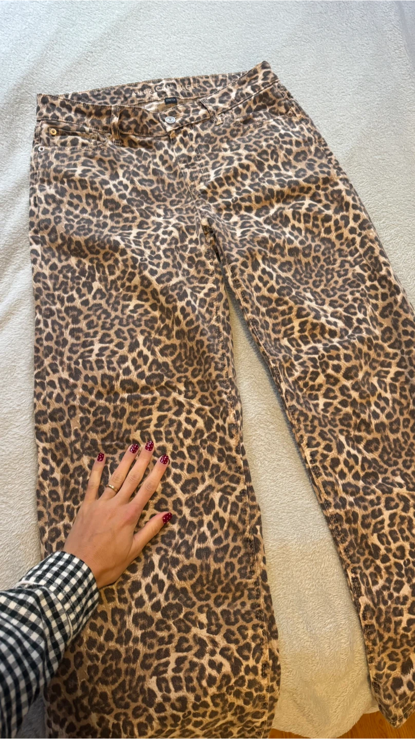 Leopard Print Wide Leg Jeans - photo 2