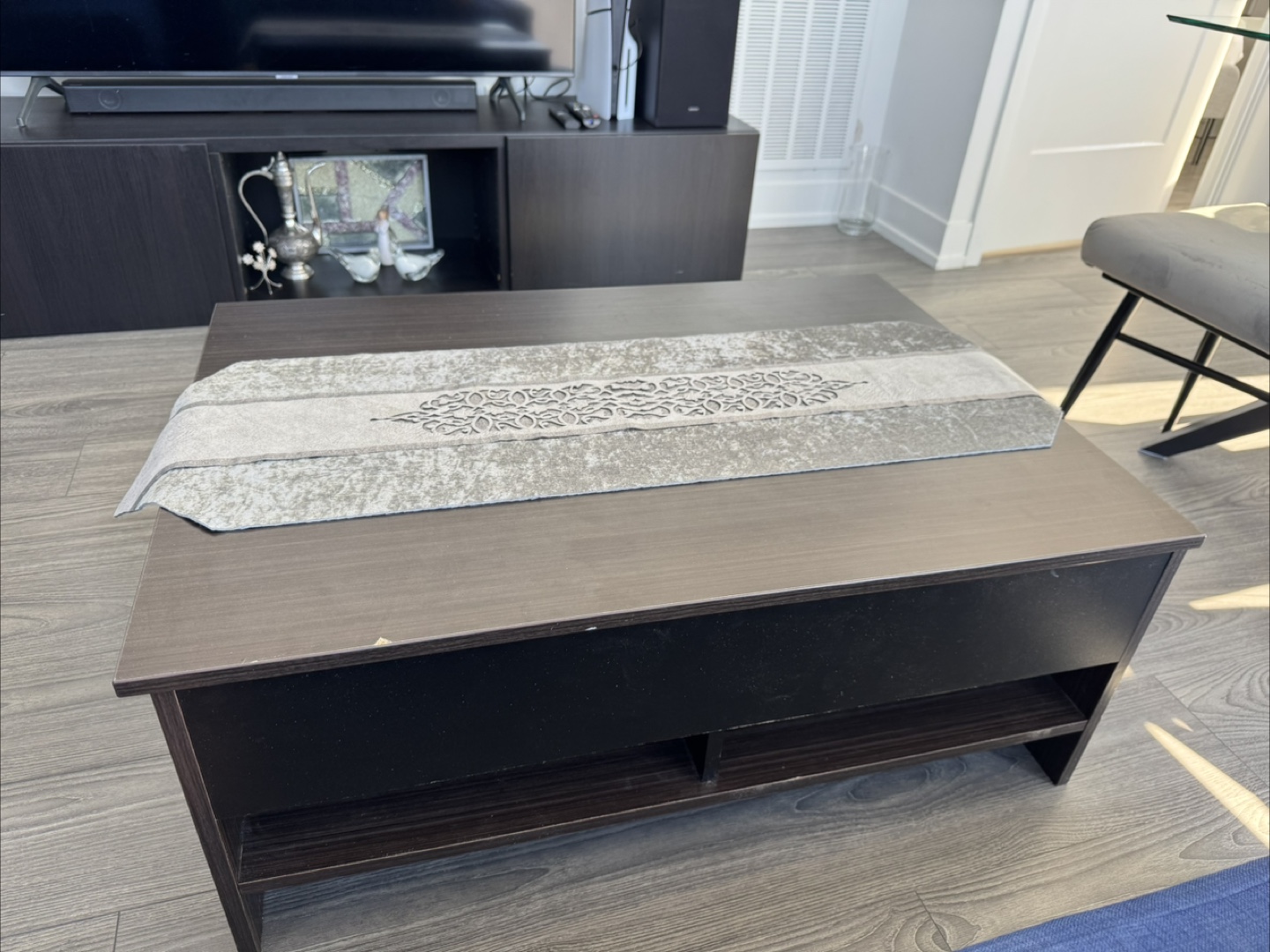 Lift Top Coffee Table with Storage