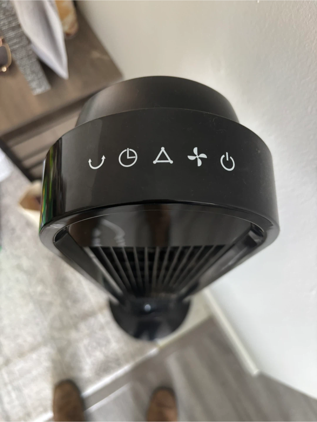 Black fan - photo 2