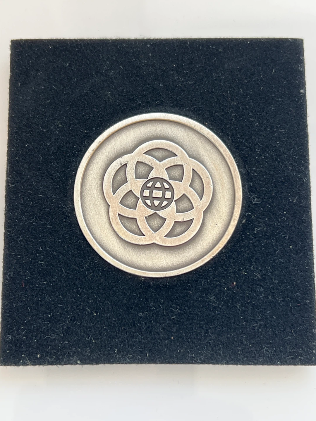 1982 EPCOT CENTER VTG Walt Disney World EPCOT CENTER - photo 2