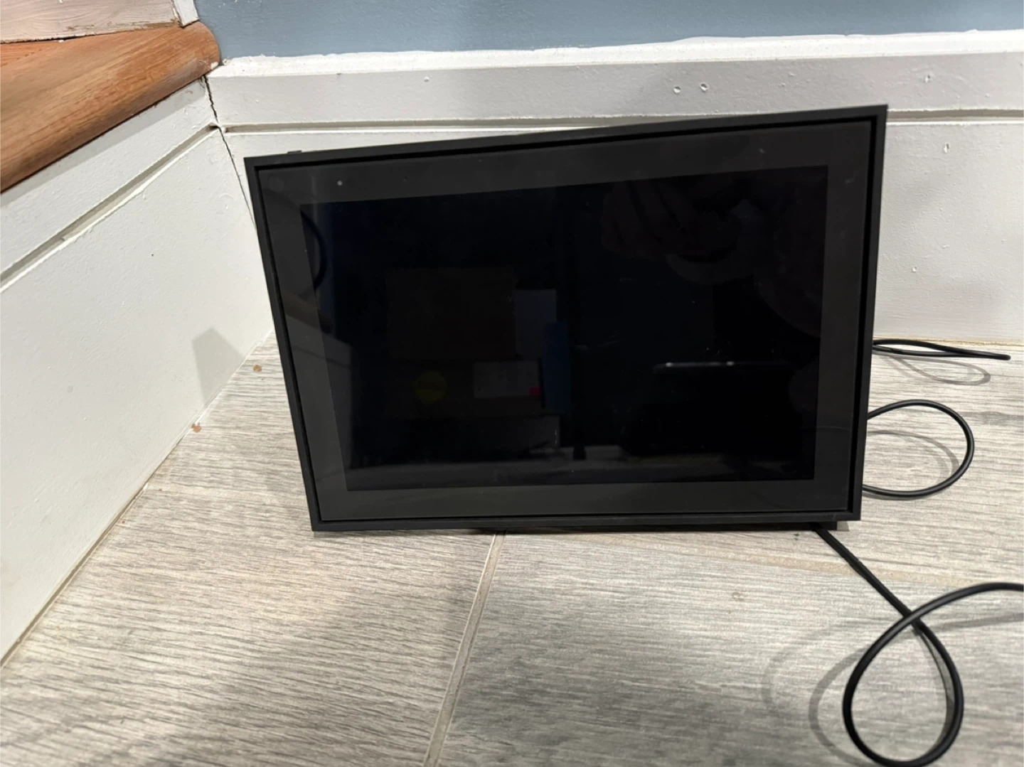 Portal Digital Photo Frame