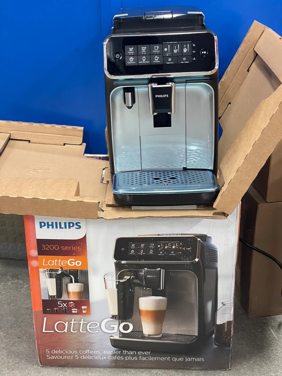 Philips 3200 Series LatteGo Coffee Machine