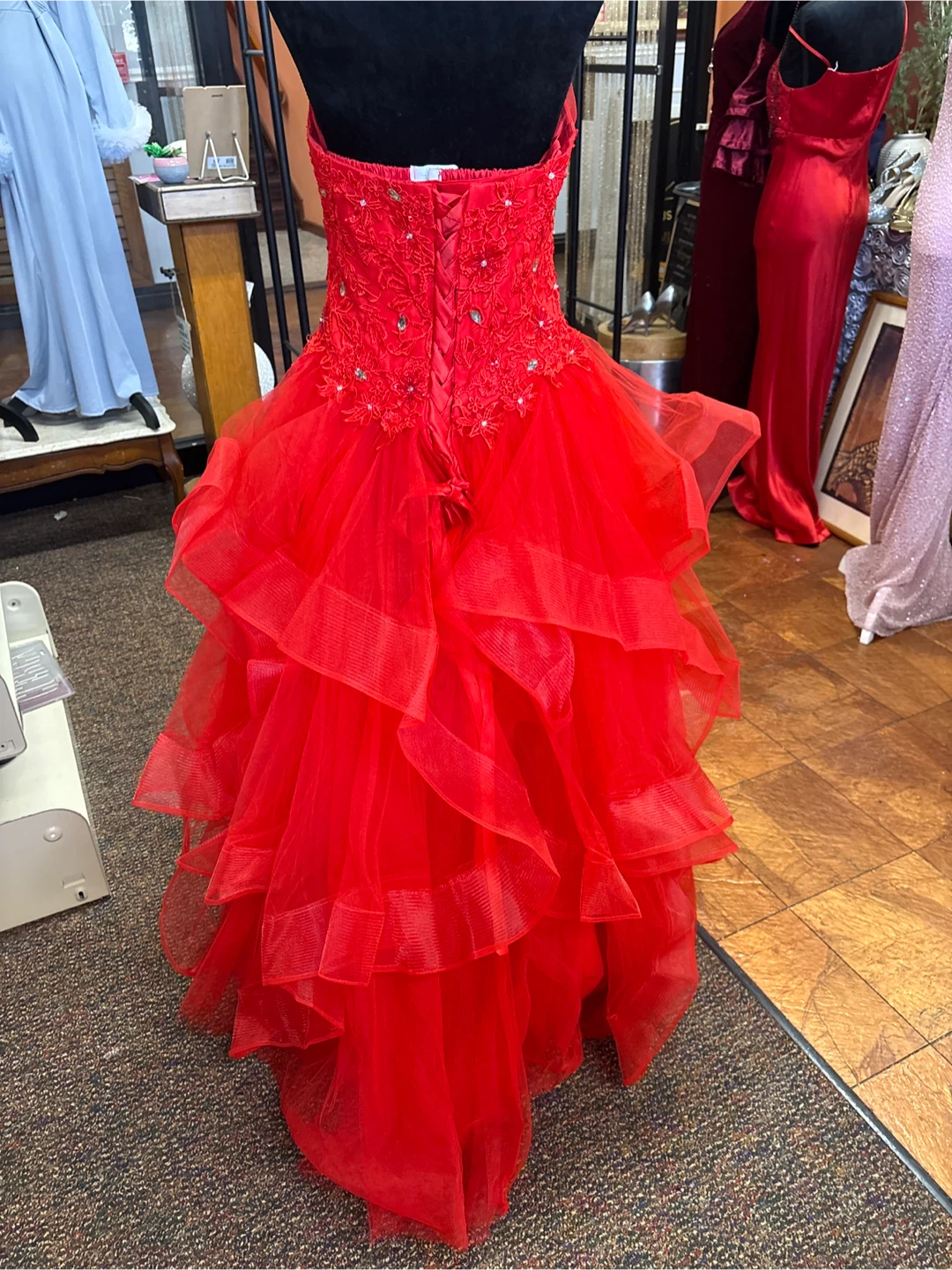 Red Lace and Tulle Corset Ballgown - photo 5