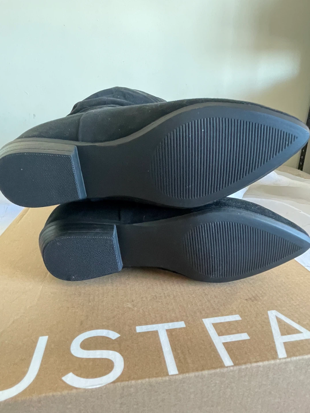 JustFab Black Suede Flat Boots Size 6 - photo 4