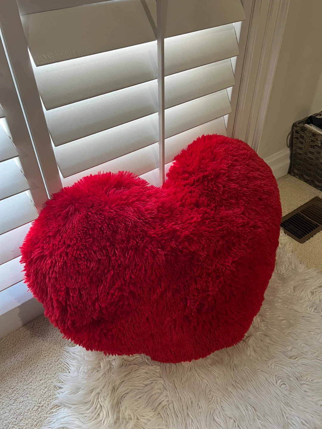 Plush Red Heart Pillow - photo 2