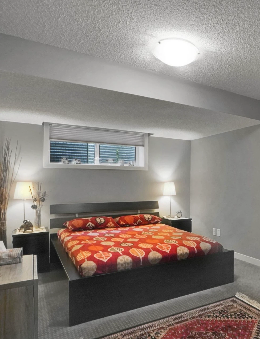 Queen Size Bed Frame with Modern Headboard