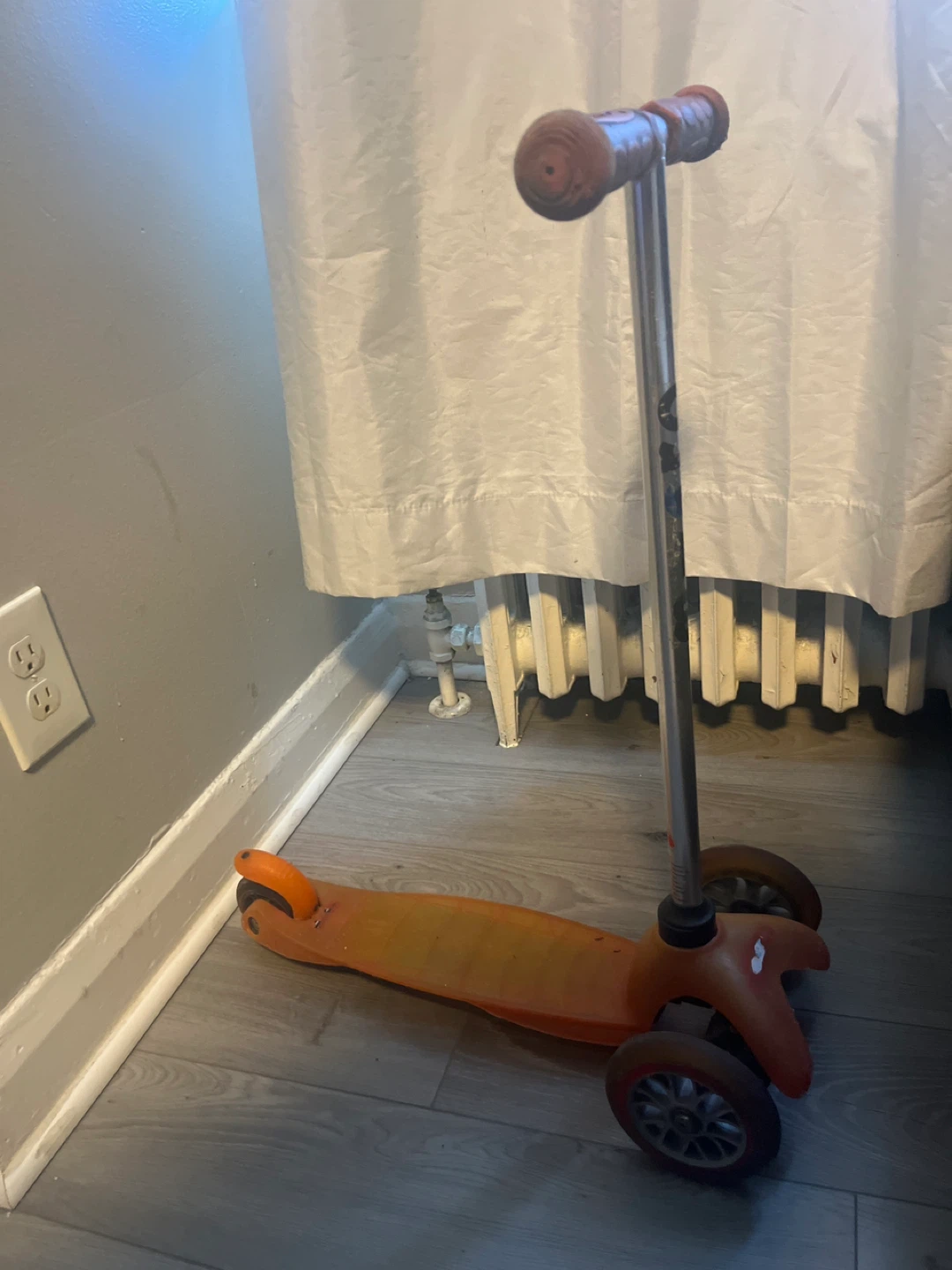 3-Wheel Kids Scooter
