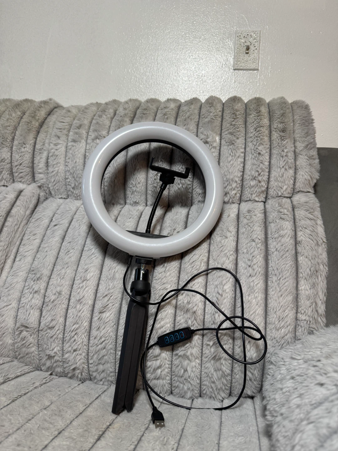LED Ring Light with Tripod and Phone Holder - photo 5