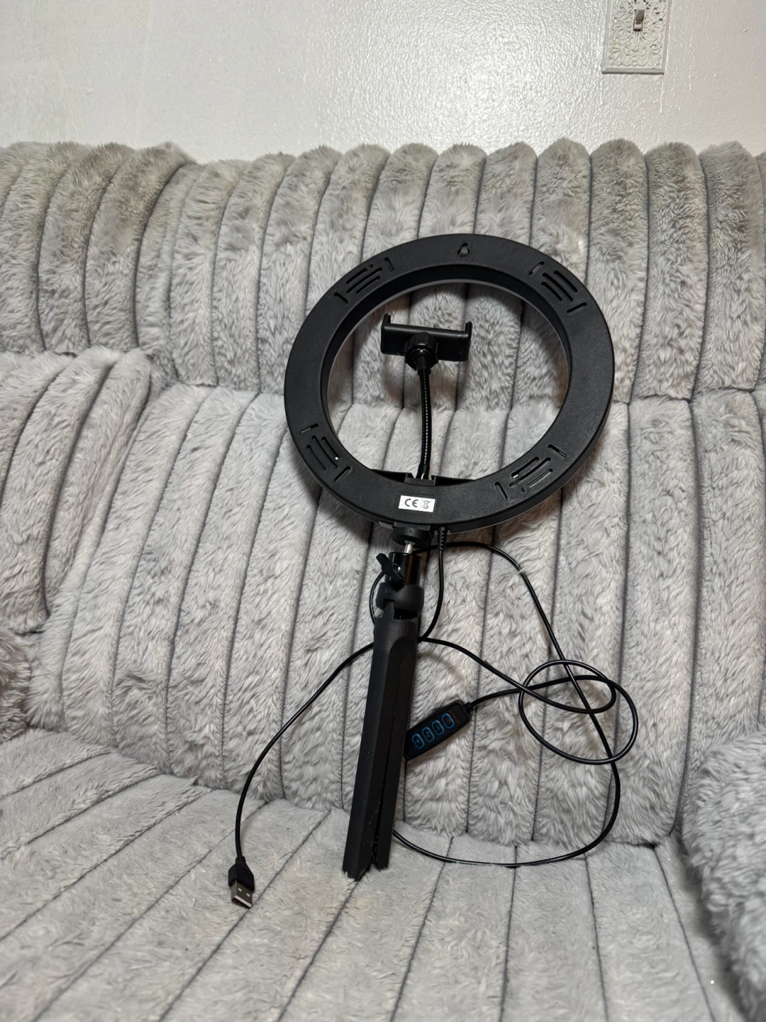 LED Ring Light with Tripod and Phone Holder - photo 2